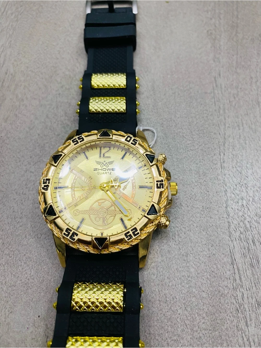 ZHOWE Men’s Analog Quartz Watch Gold Dial Gold Tone Case Black Rubber Strap